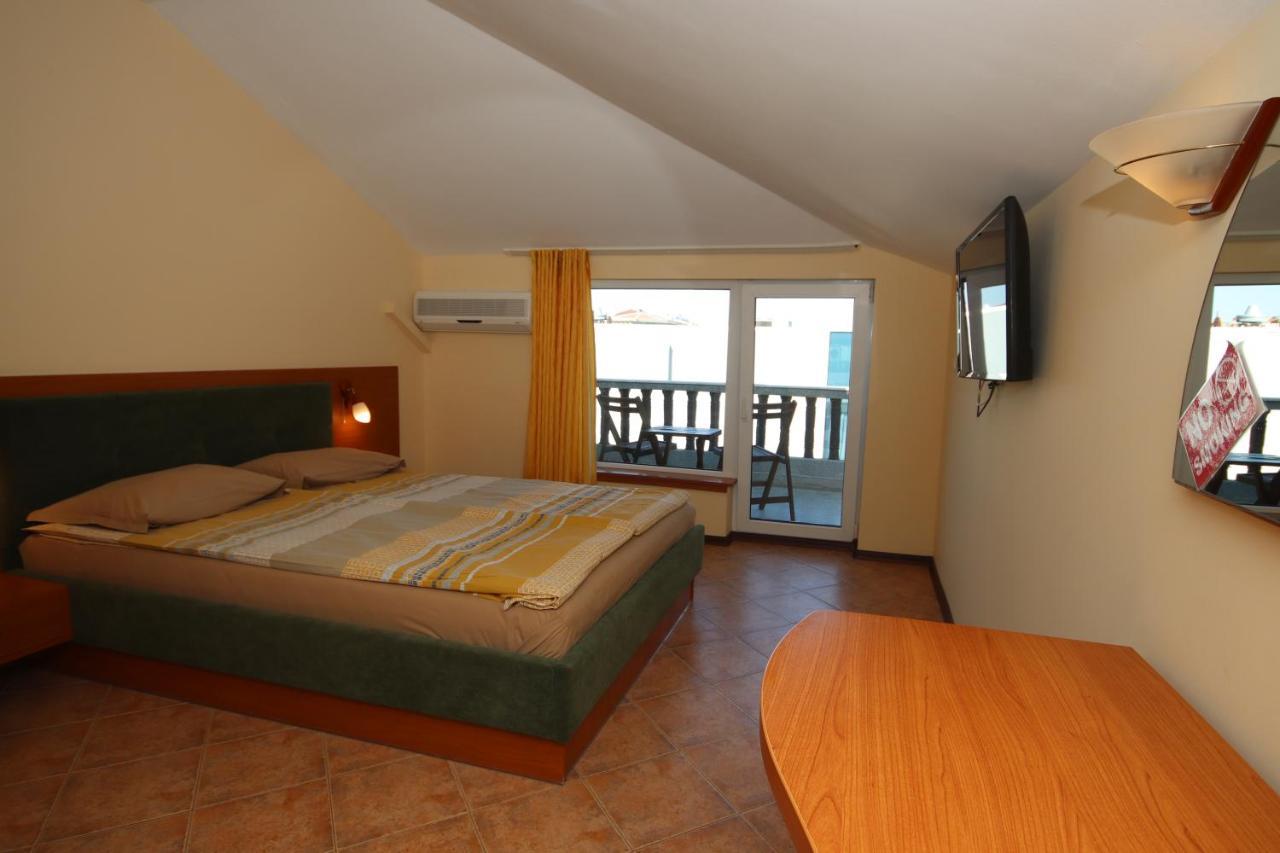 Hotel Continental - Half Board Kiten  Esterno foto